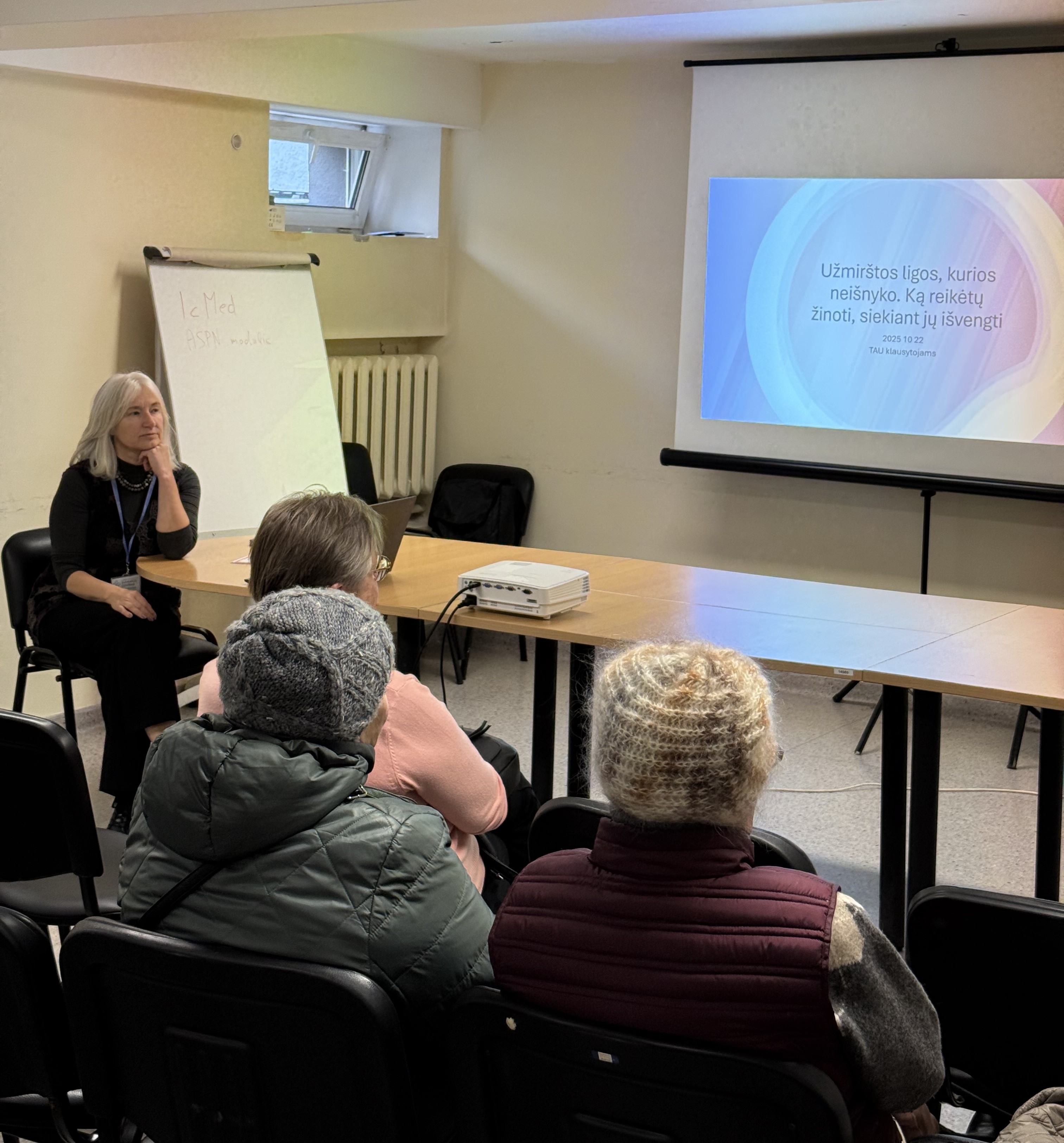 Sveikatos centre vyko susitikimas su Trečiojo amžiaus universiteto studentais